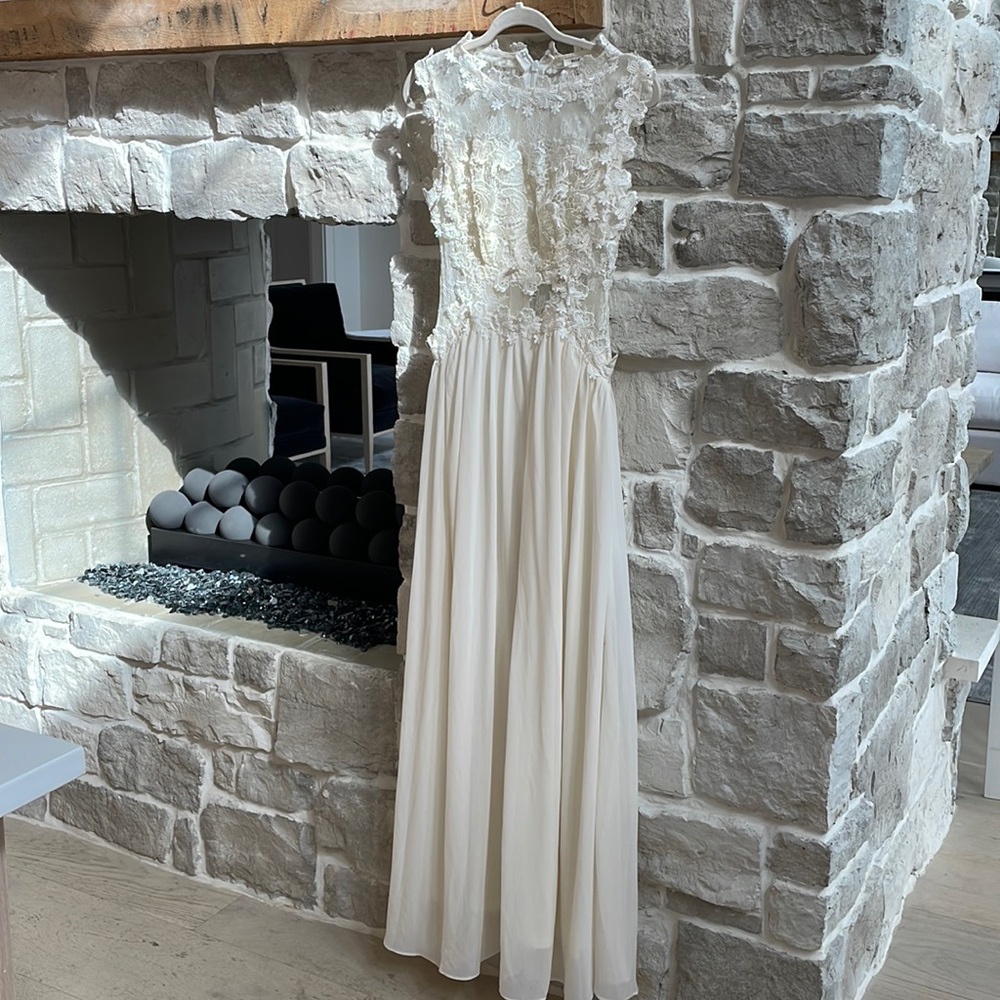 STUNNING Cream Lace Dress